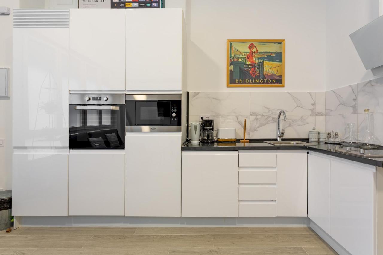 1 Bedroom 1 Bathroom Furnished - Av De America - Studio - Mintystay مدريد المظهر الخارجي الصورة